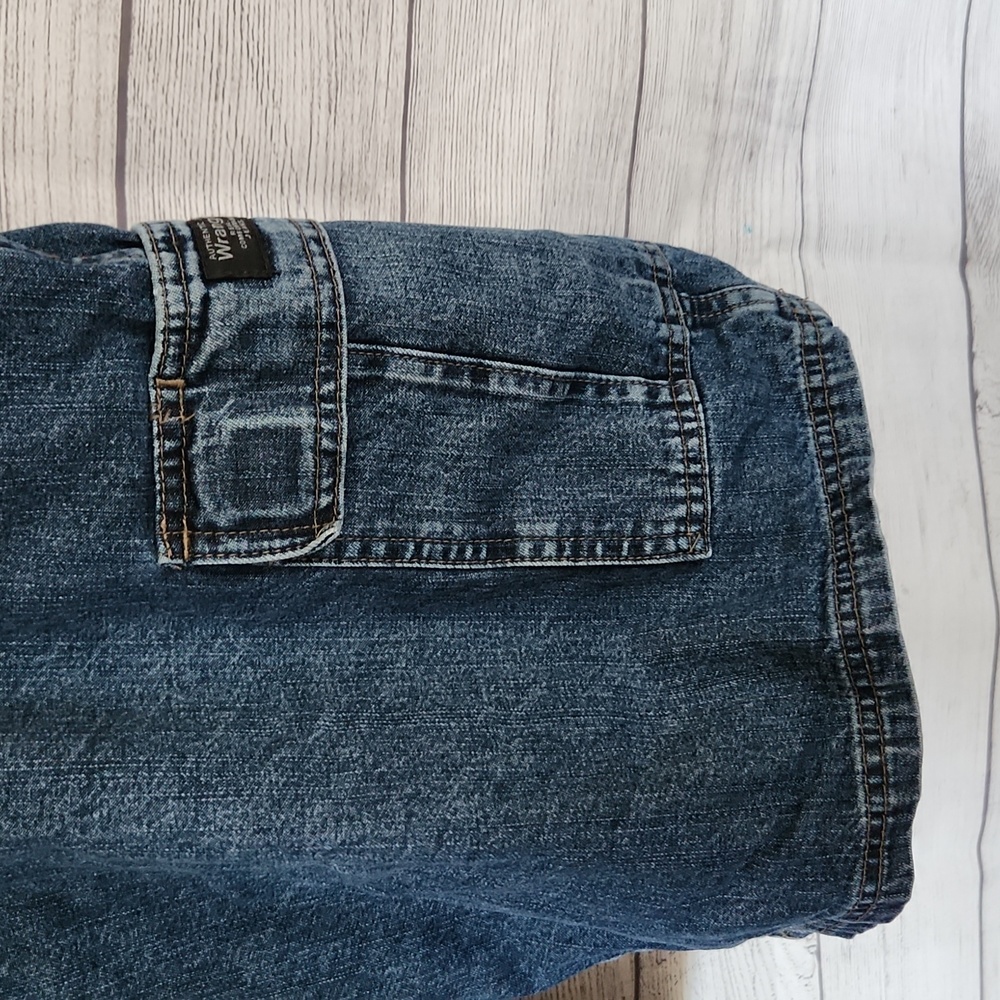 Wrangler jean cargo shorts - Picture 3 of 6